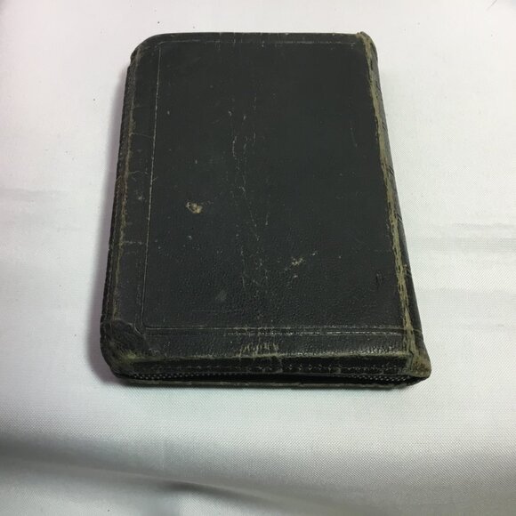 Holy Bible Illustrated KJV Self-Pronouncing Edition Zippered World Pub Vintage - Picture 2 of 15